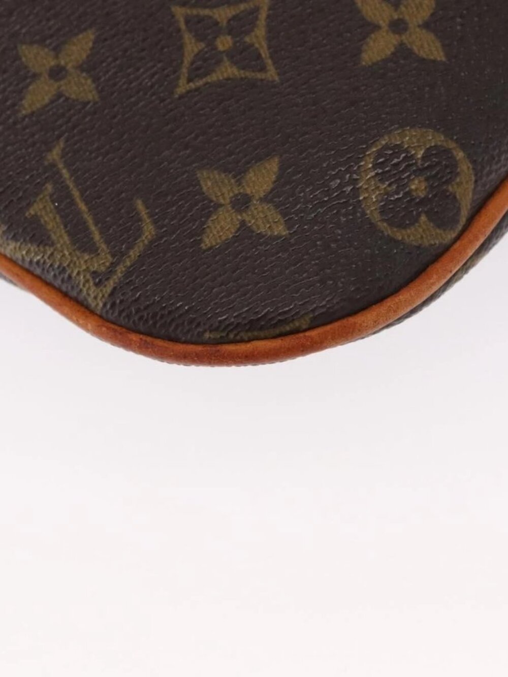 LOUIS VUITTON Monogram Pochette Bosphore Shoulder Bag M40044 LV Auth 161957 - Picture 3 of 16